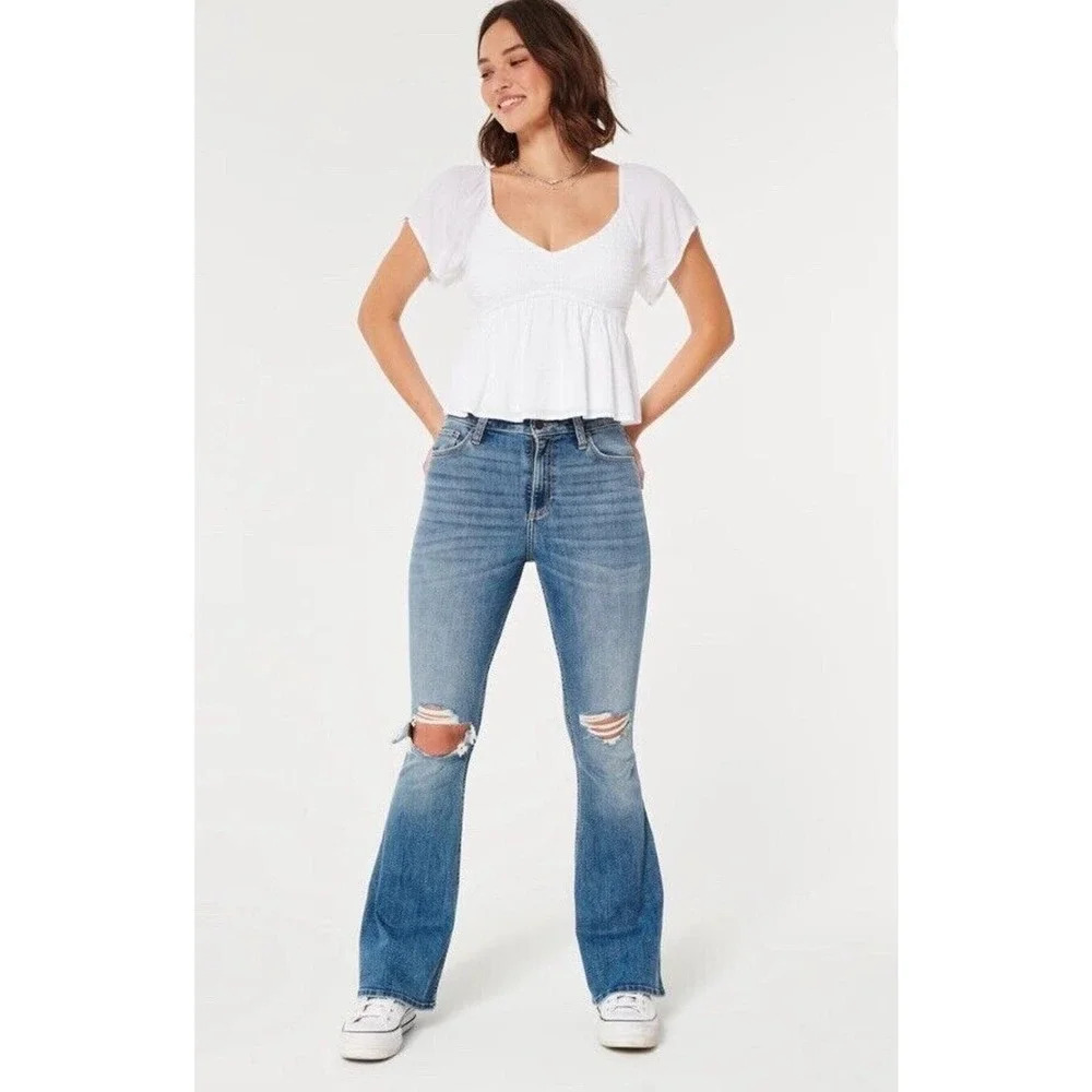 Hollister Women’s Size 31 Curvy High-Rise Vintage Flare Medium Ripped Destroy